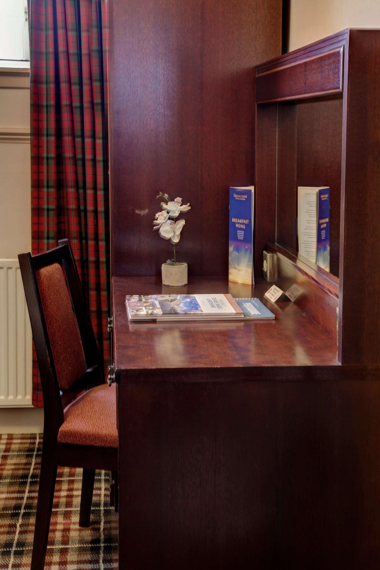 Best Western Queens Hotel Пърт Екстериор снимка