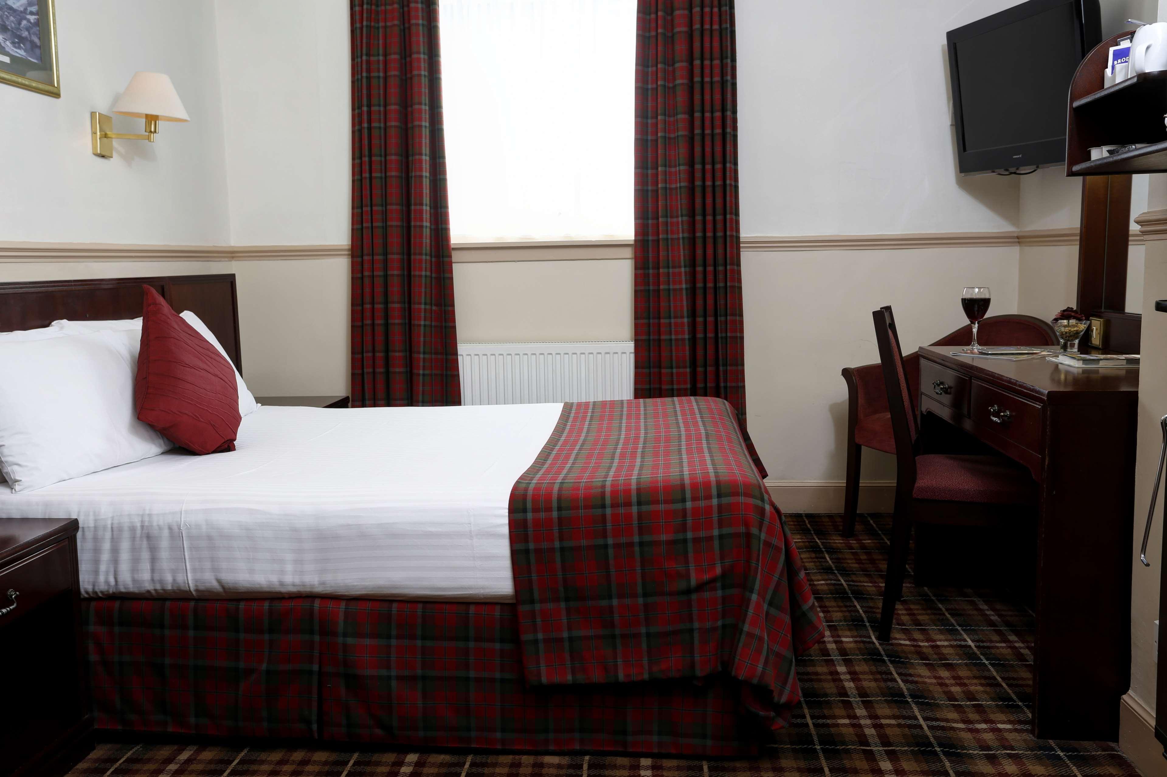 Best Western Queens Hotel Пърт Екстериор снимка