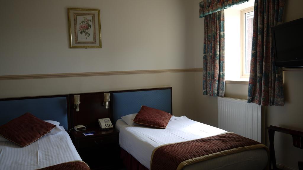 Best Western Queens Hotel Пърт Екстериор снимка