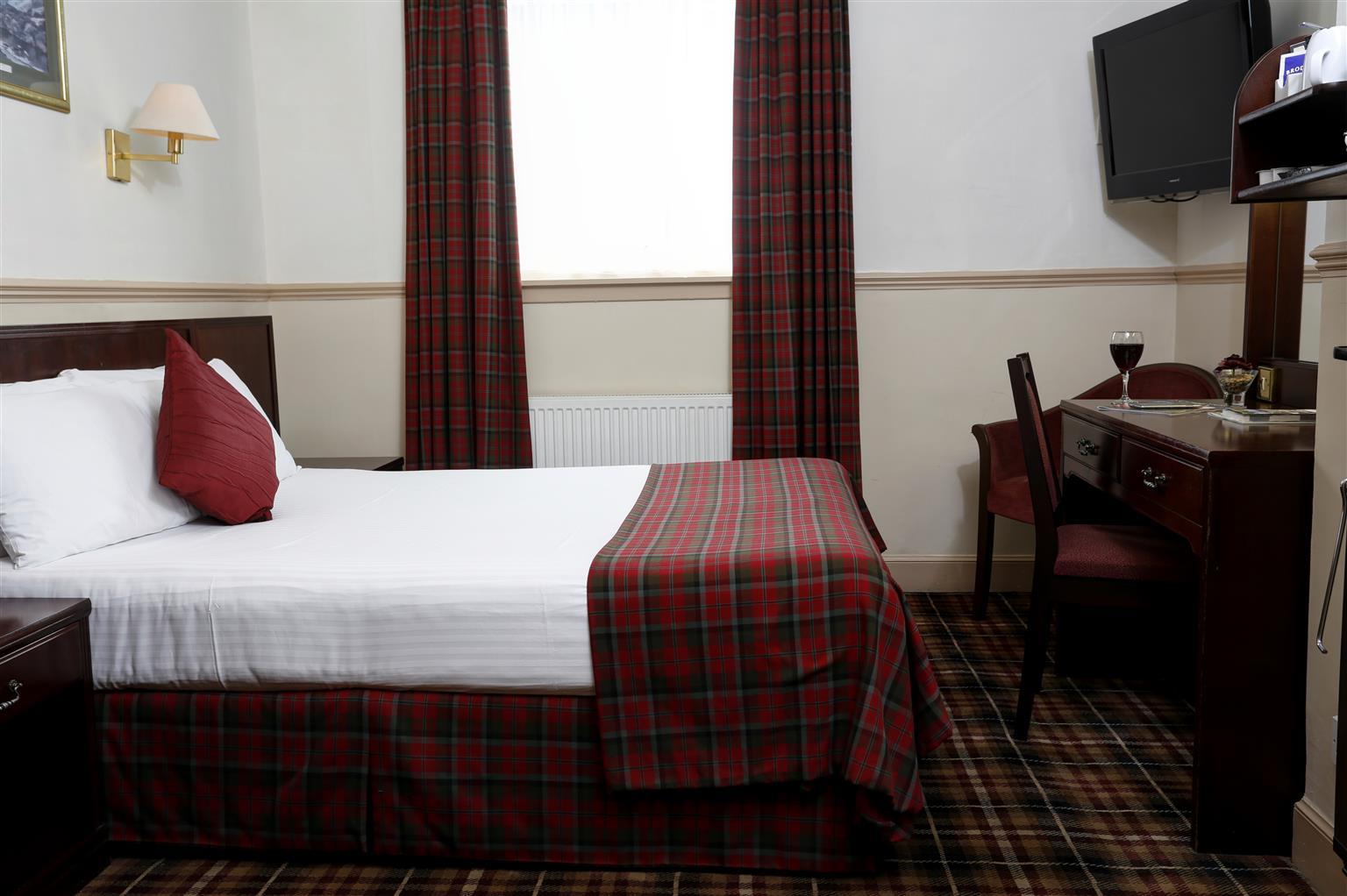 Best Western Queens Hotel Пърт Екстериор снимка